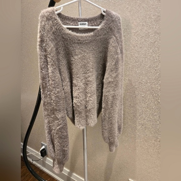 Crop sweater NWT - Picture 1 of 3